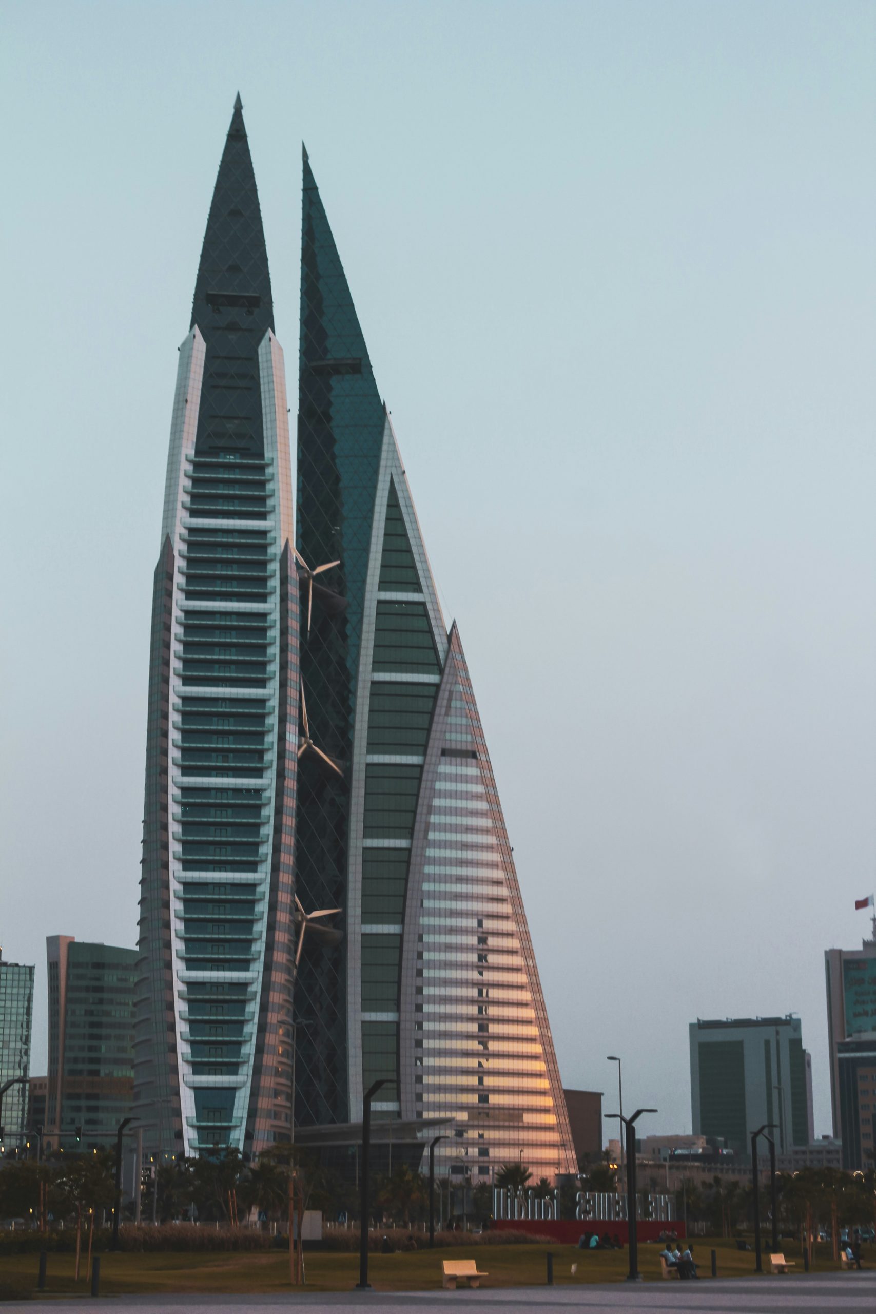 ajmal-shams-Xuihk5RP-ek-unsplash