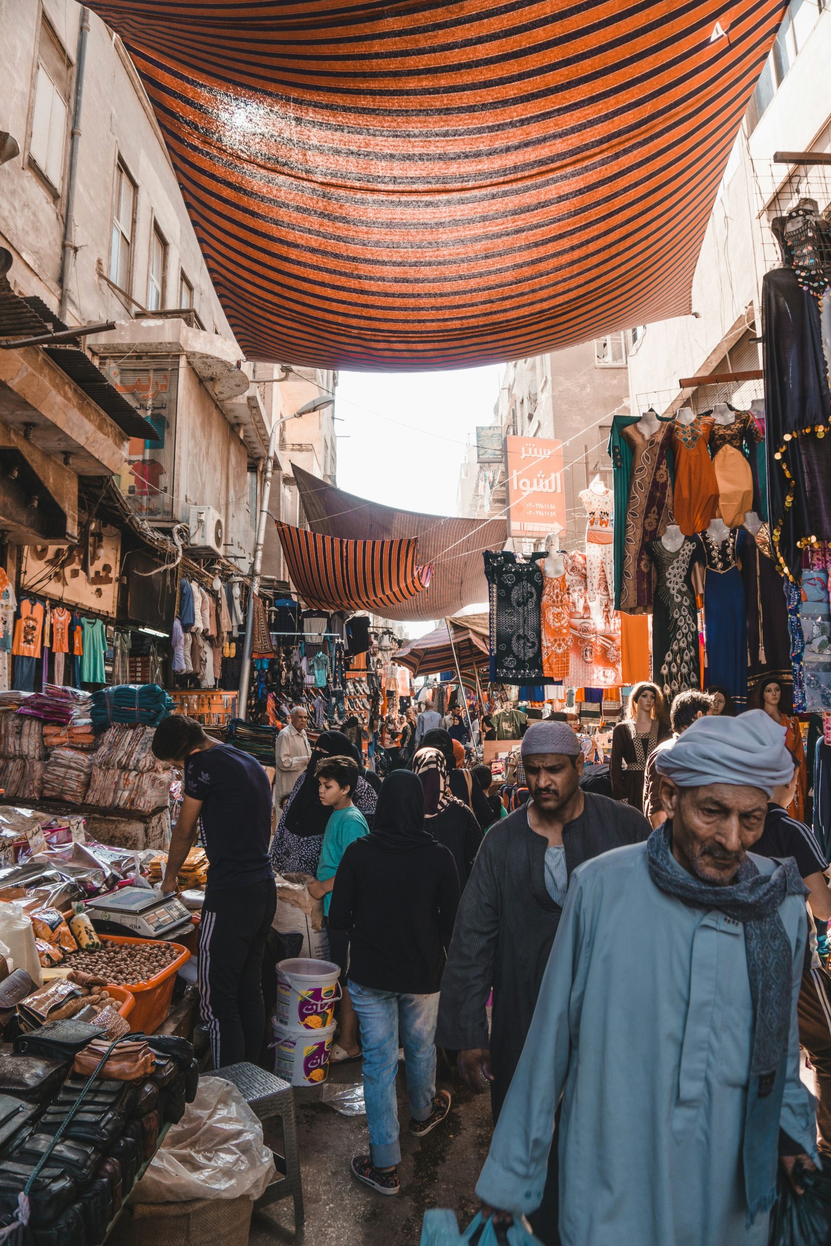 alex-azabache-hz4tKDvQHoo-unsplash