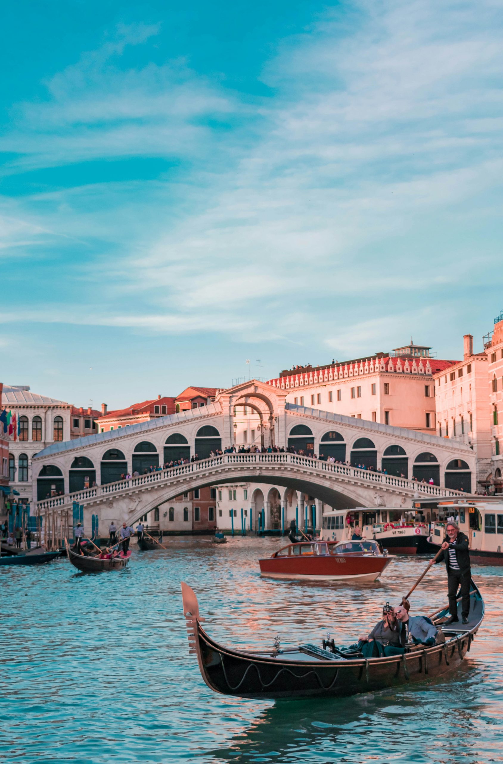 damiano-baschiera-hFXZ5cNfkOk-unsplash