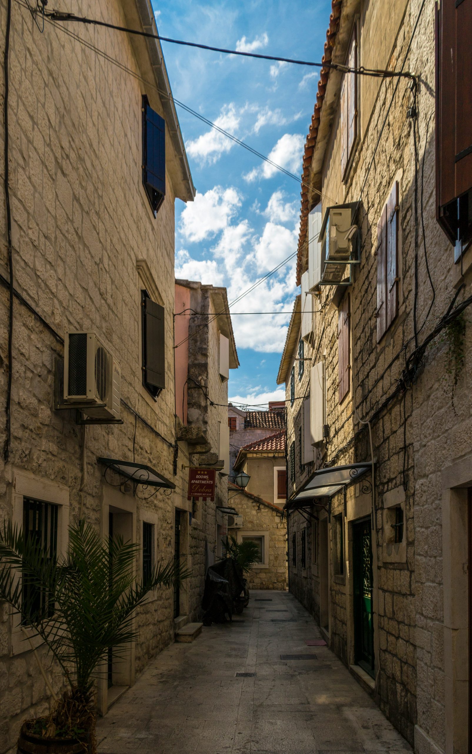 deniz-fuchidzhiev-cKx2mqlW6YA-unsplash